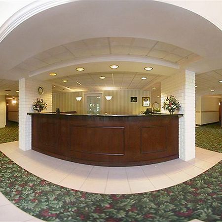 Holiday Inn Express - Williamsburg Busch Gardens Area By Ihg Bagian luar foto