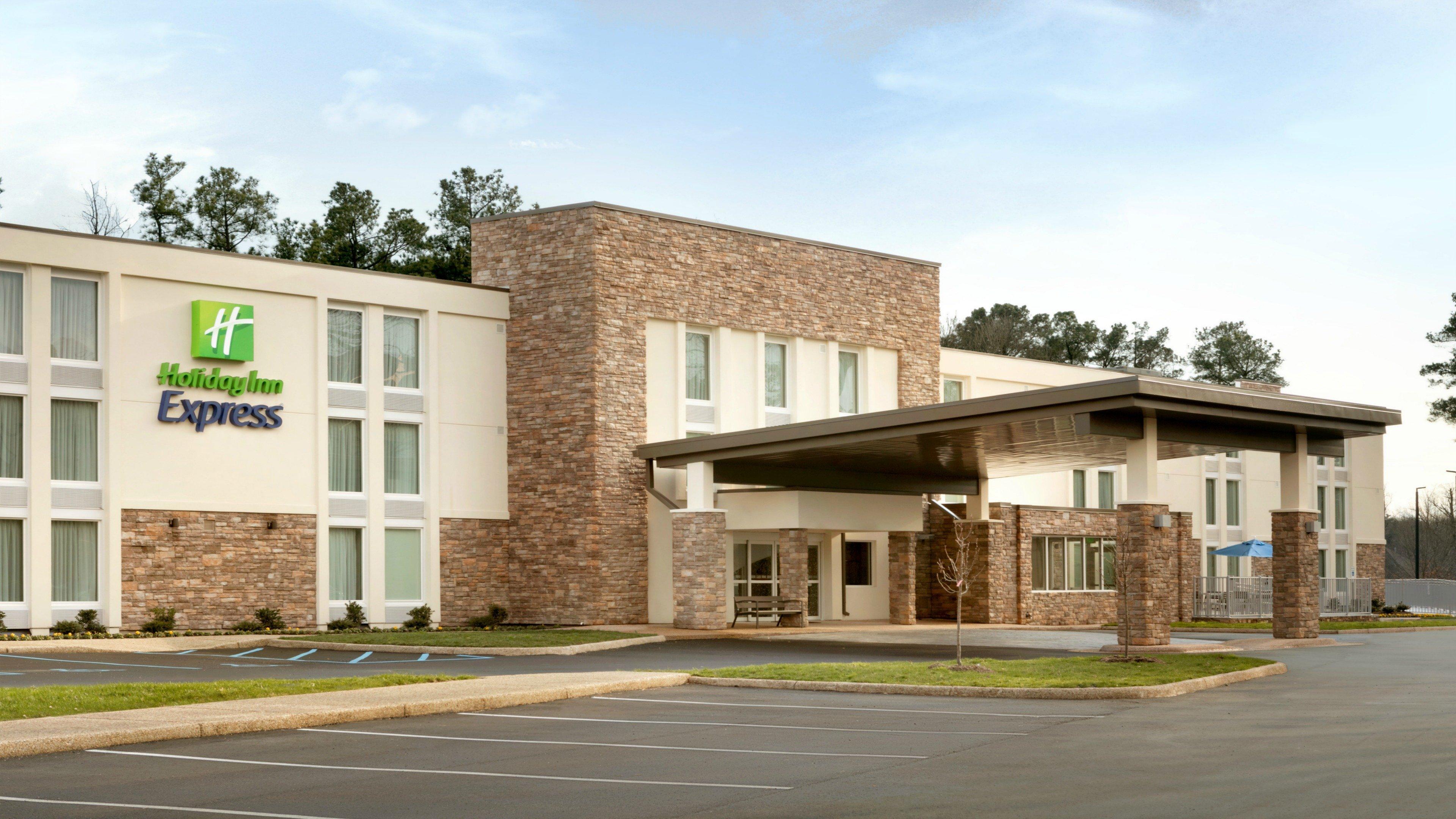 Holiday Inn Express - Williamsburg Busch Gardens Area By Ihg Bagian luar foto