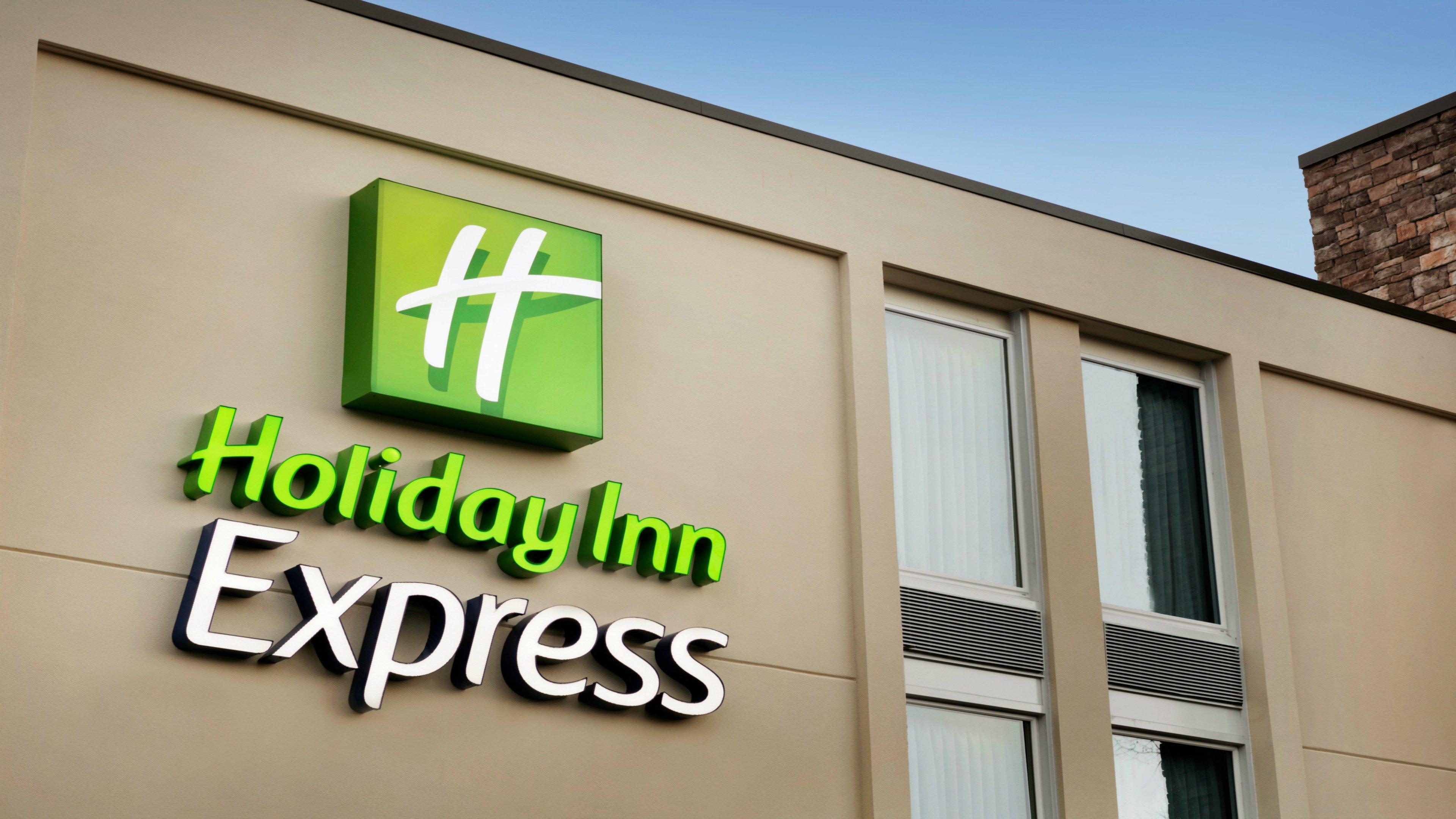 Holiday Inn Express - Williamsburg Busch Gardens Area By Ihg Bagian luar foto