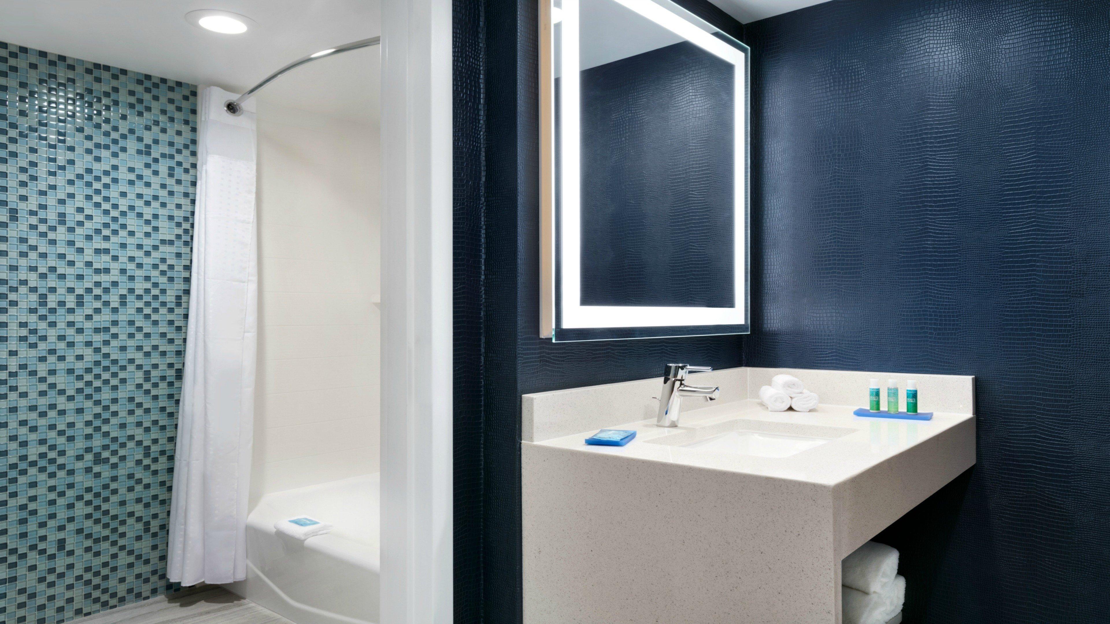 Holiday Inn Express - Williamsburg Busch Gardens Area By Ihg Bagian luar foto
