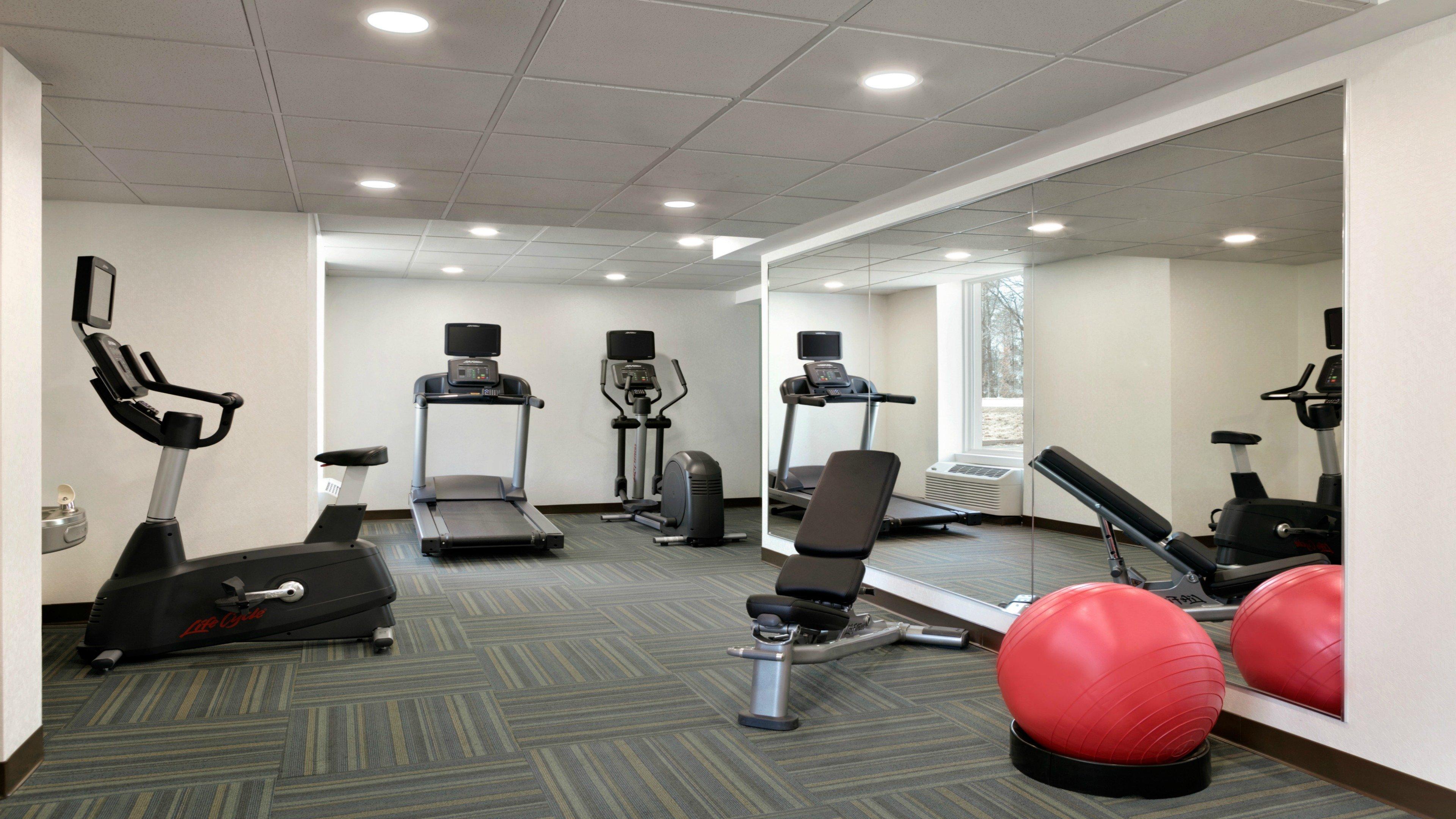 Holiday Inn Express - Williamsburg Busch Gardens Area By Ihg Bagian luar foto